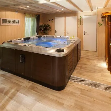 Κάμπινγκ Le Beaulieu 4*